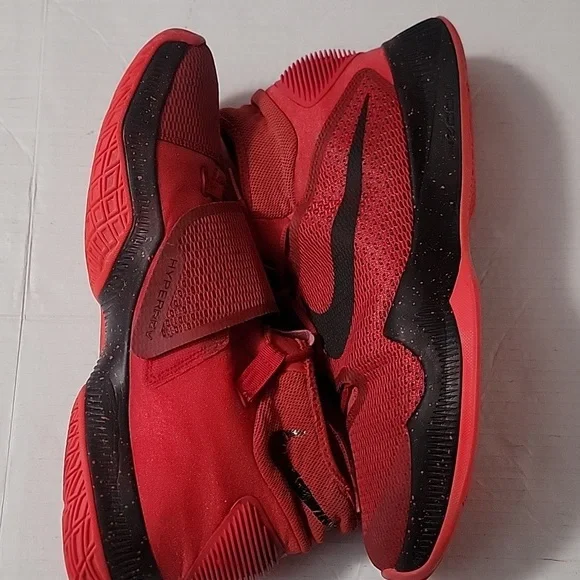 Nike Zoom Hyperrev University Red size 13 - Picture 4 of 10